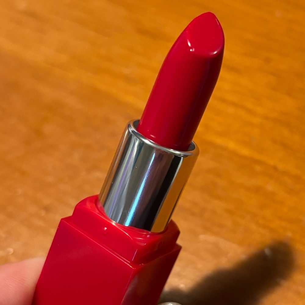 CLINIQUE Pop Lip Color + Primer